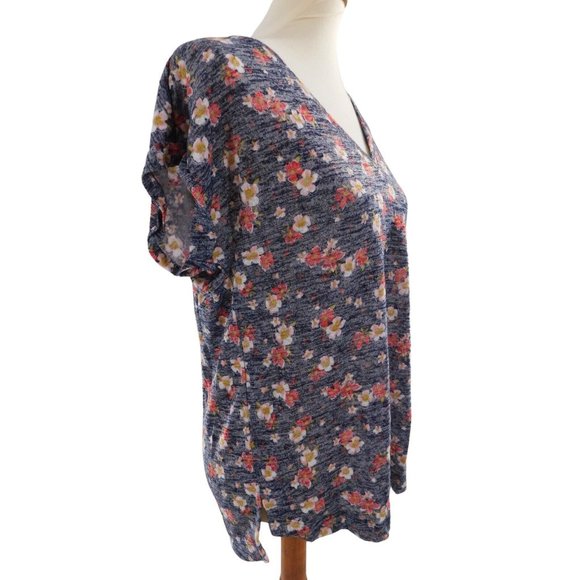 B Collection by Bobeau Women's Large Shirt Navy Blue Floral Short Sleeve V-Neck - Picture 2 of 4